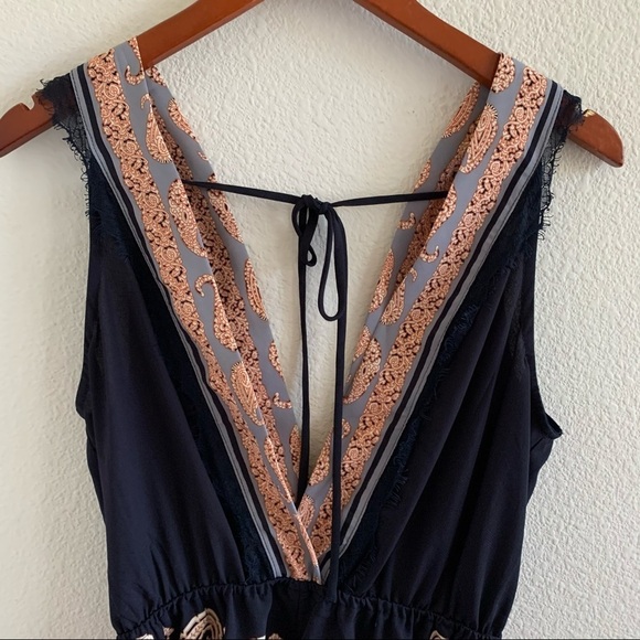 Illa Illa Deep V Romper Playsuit Jumpsuit Flirty Lace Romantic Boho Small - Picture 6 of 15